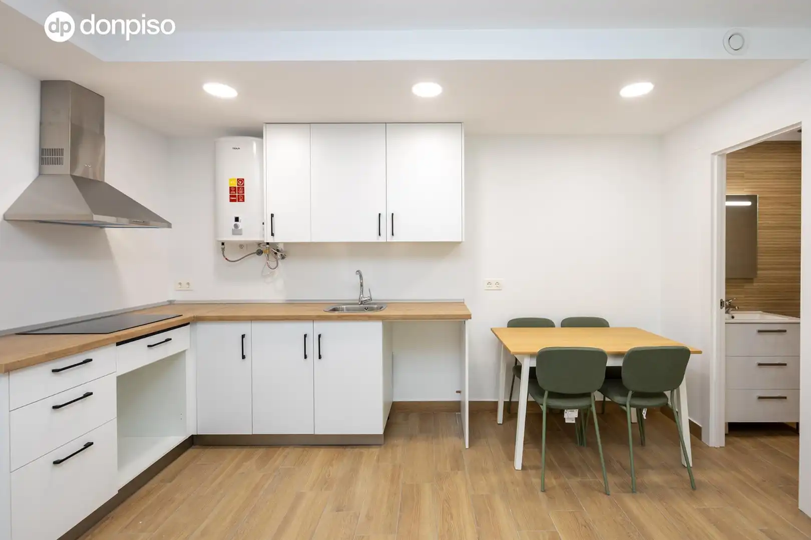 Piso en venta en Calle Calle Rosa Chacel, imagen 3
