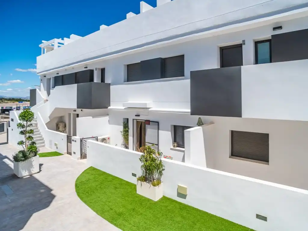 Apartamento con piscina en venta en Calle Zv 54, imagen 4