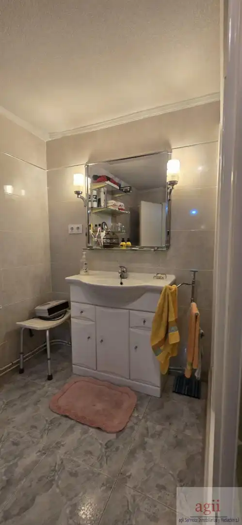 Bathroom of Houses for sale in Villalba del Rey  with Heating, Terrace and Furnished