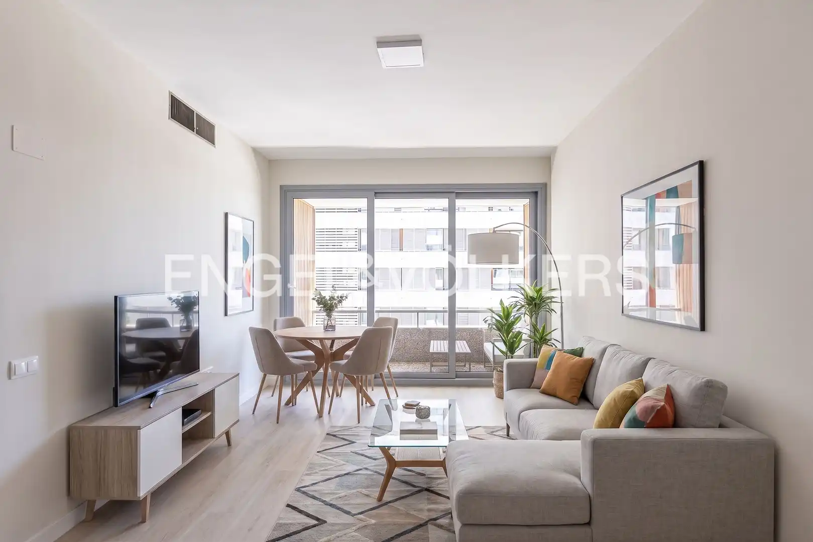 Living room of Flat for rent in Madrid  with Air Conditioner, Heating and Terrace