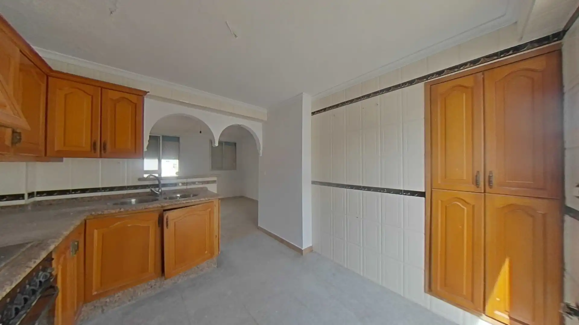 Kitchen of Houses for sale in Morón de la Frontera  with Terrace and Balcony
