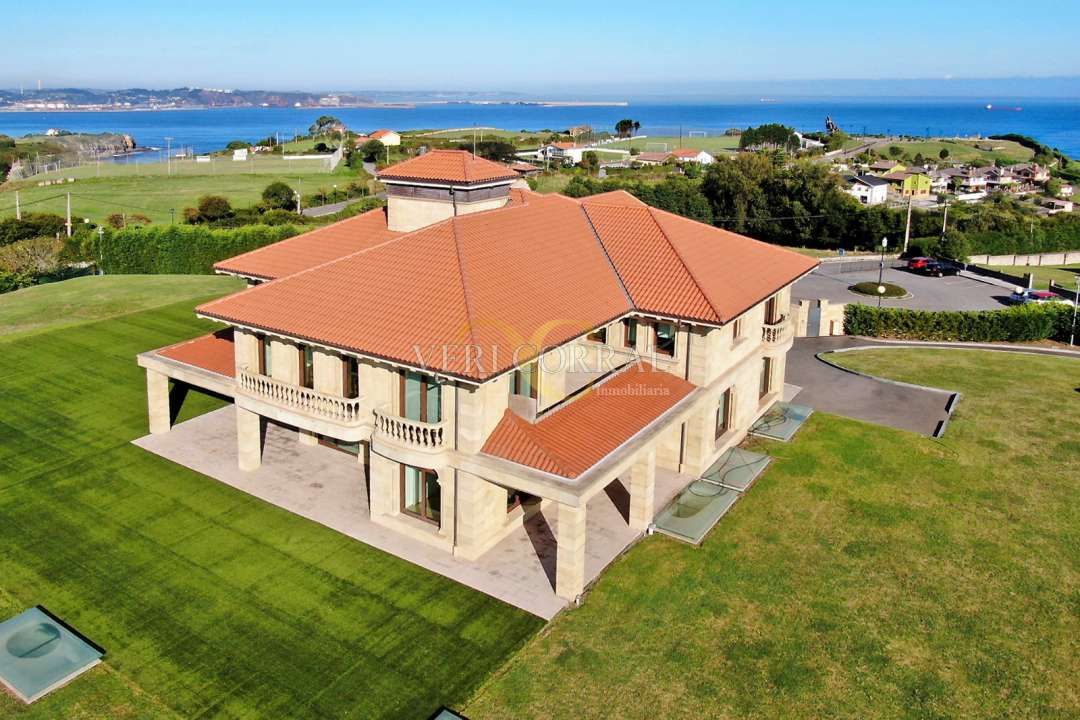 Vista exterior de Casa o chalet en venta en Gijón  con Calefacción, Jardín privado y Terraza