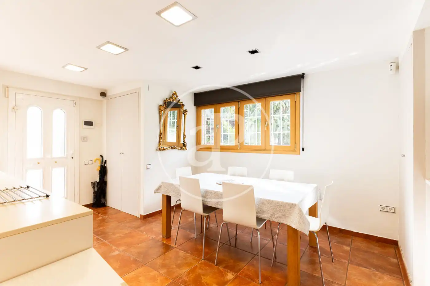 Comedor de Casa o chalet en venta en Cerdanyola del Vallès con Aire acondicionado, Calefacción y Jardín privado