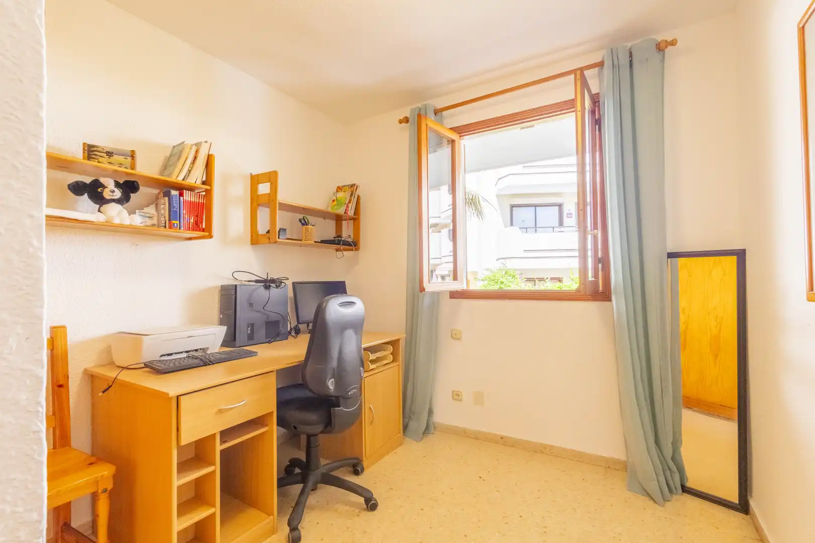 Habitación de Dúplex en venta en Puerto de la Cruz con Jardín privado, Terraza y Trastero