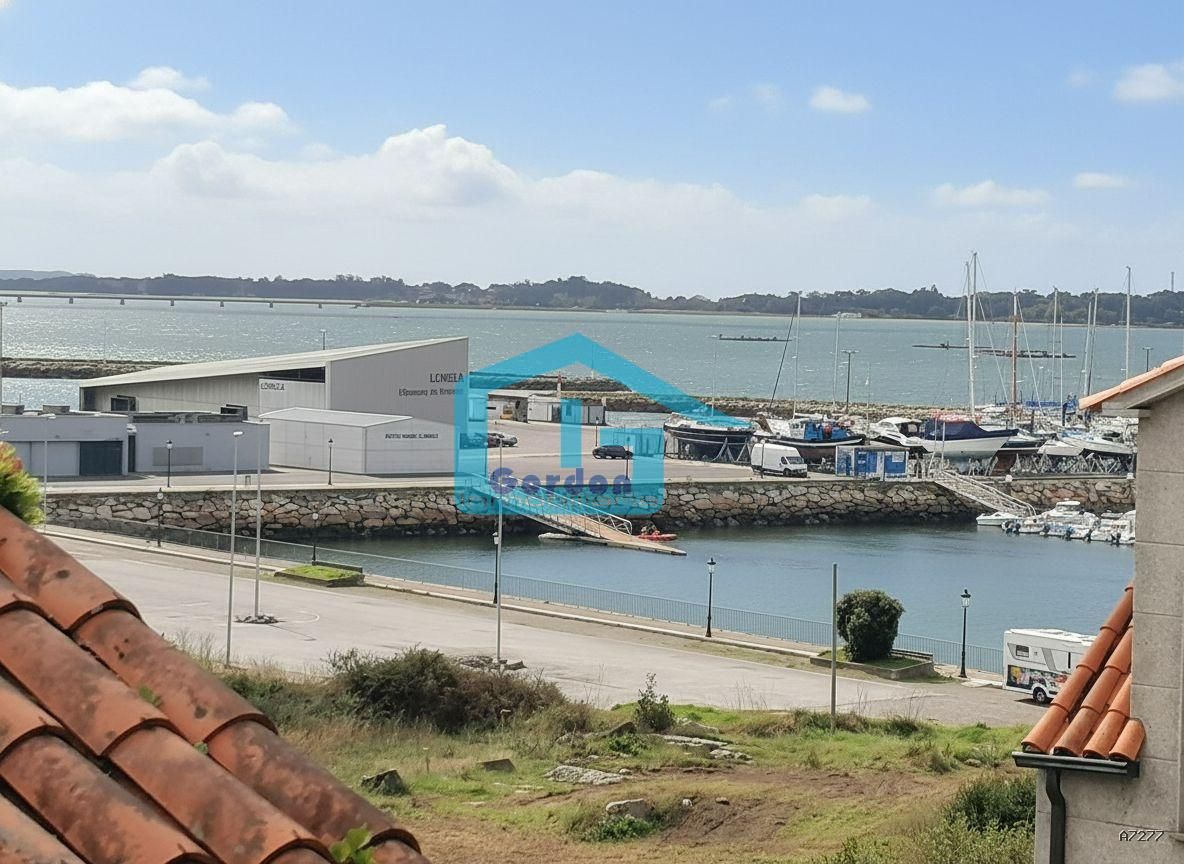 Ático en venta en Vilanova de Arousa con Amueblado