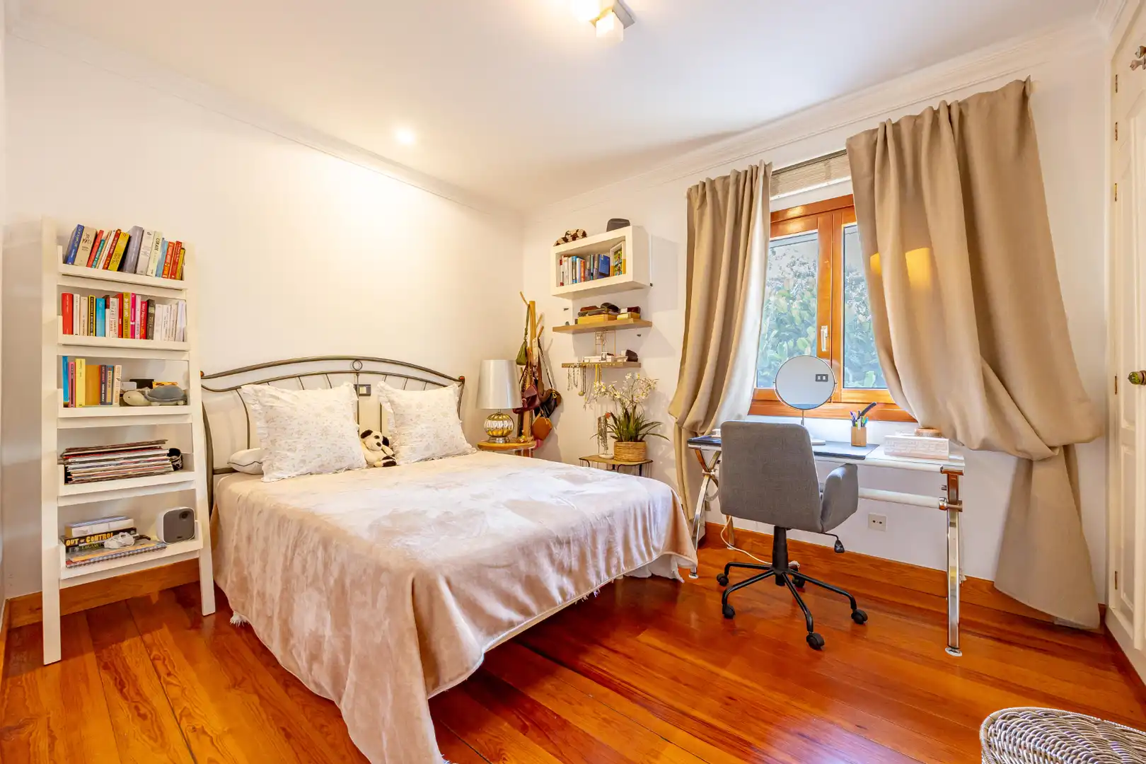Dormitori de Casa o xalet en venda en Las Palmas de Gran Canaria amb Parquet, Terrassa i Traster