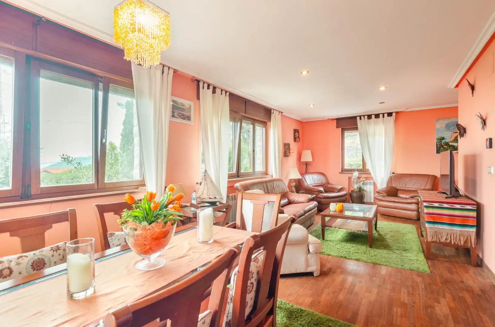 Comedor de Casa o chalet en venta en Pravia con Calefacción, Jardín privado y Parquet