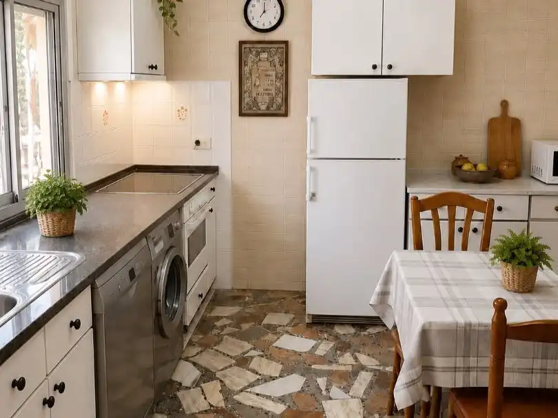 Cuina de Casa o xalet en venda en Loscos amb Terrassa i Balcó