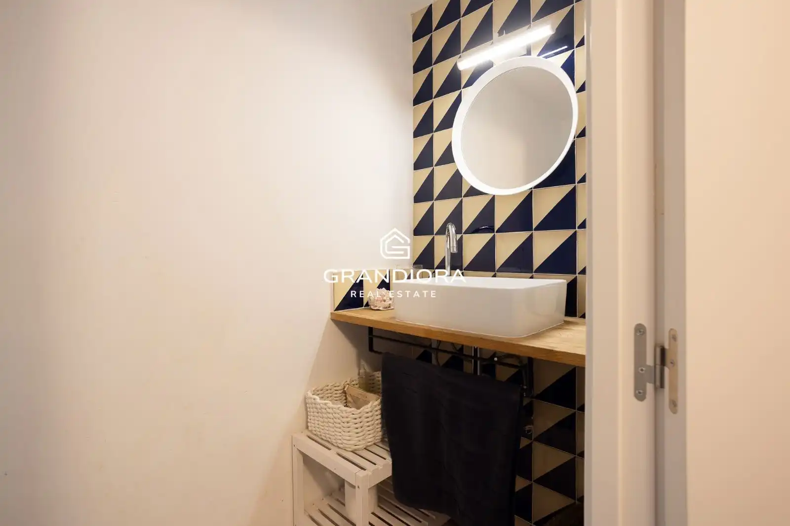 Bathroom of Houses for rent in Alella  with Swimming Pool
