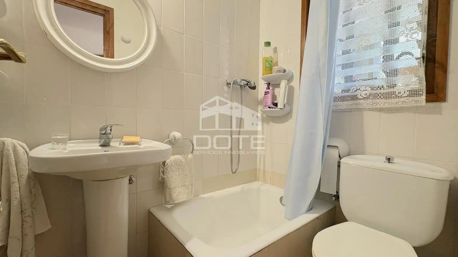 Baño de Casa adosada en venta en Creixell con Aire acondicionado, Calefacción y Terraza