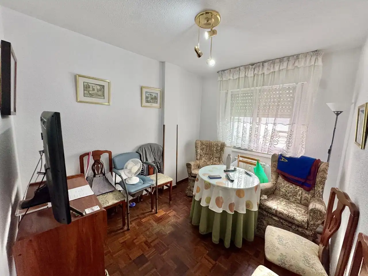 Sala de estar de Piso en venta en Ávila con Calefacción, Parquet y Terraza