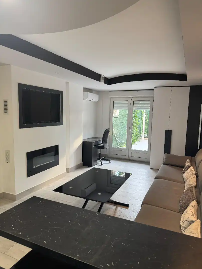 Living room of Flat for rent in Villaviciosa de Odón  with Air Conditioner, Heating and Private garden