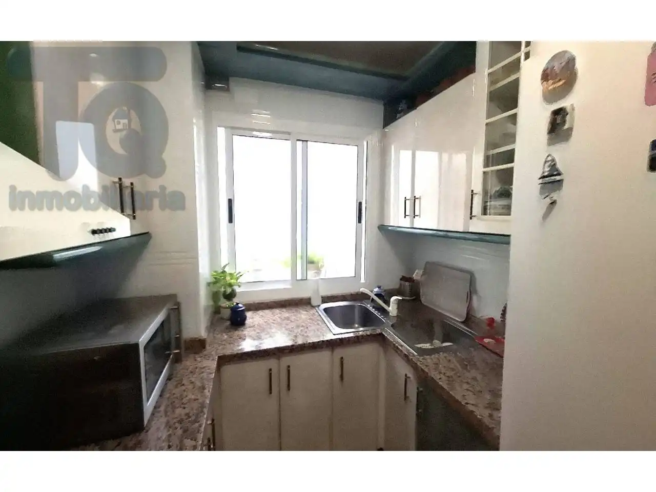 Kitchen of Flat for sale in Granada  with Heating and Alarm