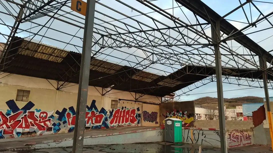 Vista exterior de Nau industrial en venda en Urduña / Orduña