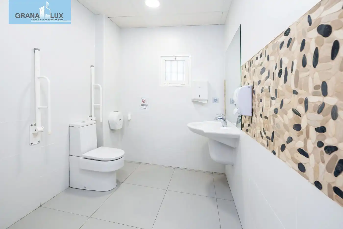 Business premises for sale in Genil, imagen 28