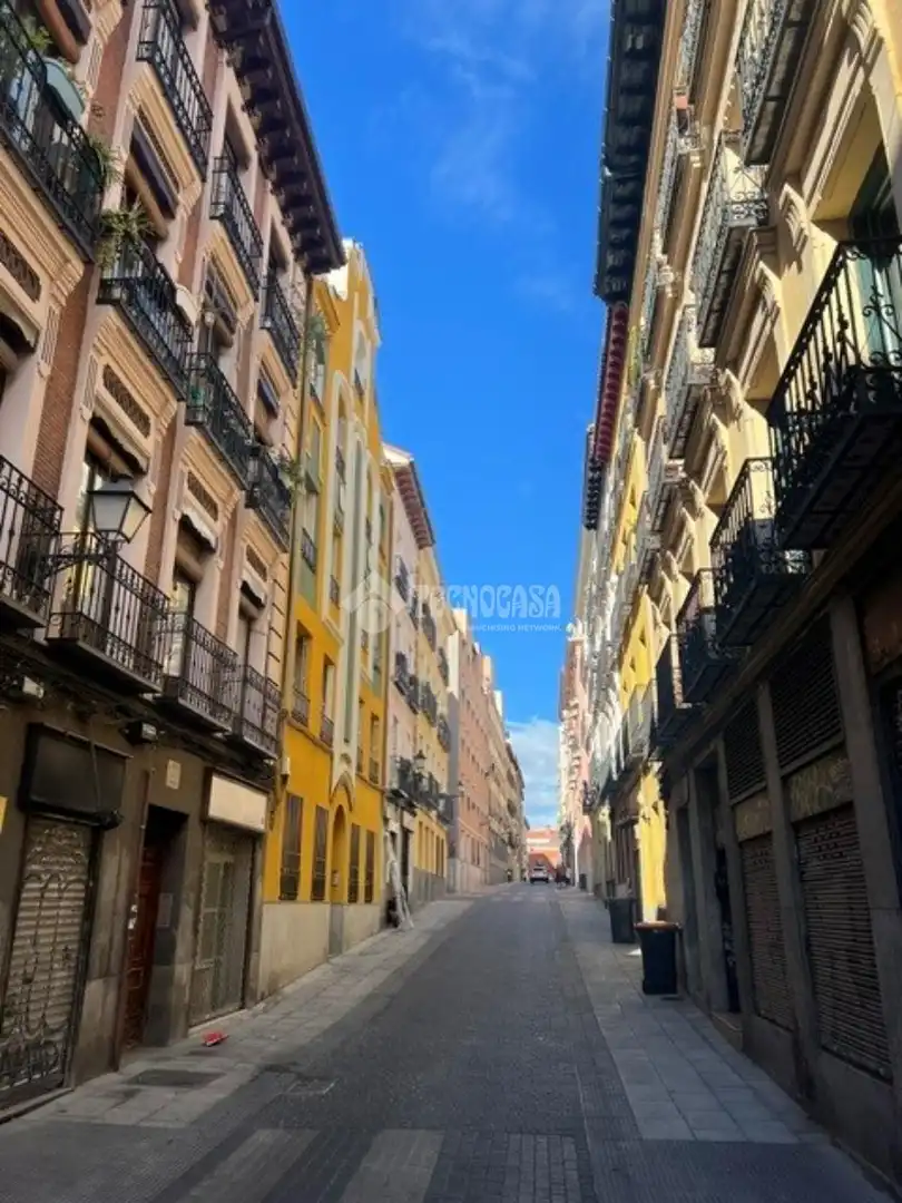 Vista exterior de Piso en venta en Madrid