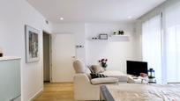 Living room of Flat for sale in Terrassa  with Air Conditioner, Terrace and Furnished