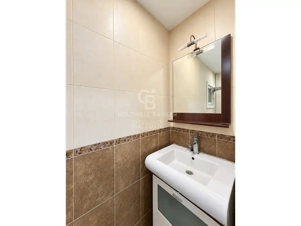 Baño de Piso en venta en Valencia con Aire acondicionado, Horno y Lavadora