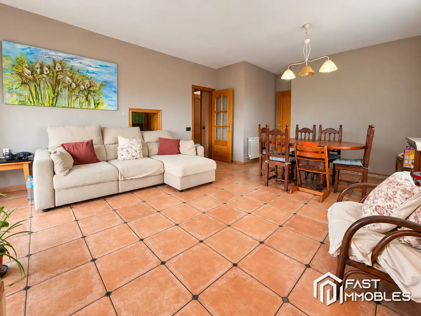 Sala de estar de Casa adosada en venta en Ponent