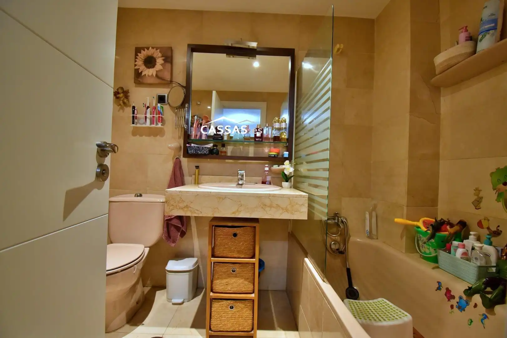 Bathroom of Flat for sale in Torrejón de Ardoz  with Air Conditioner, Heating and Parquet flooring
