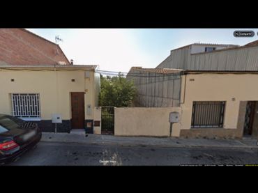 Terreny residencial en venda a Carrer Sant Martí 58