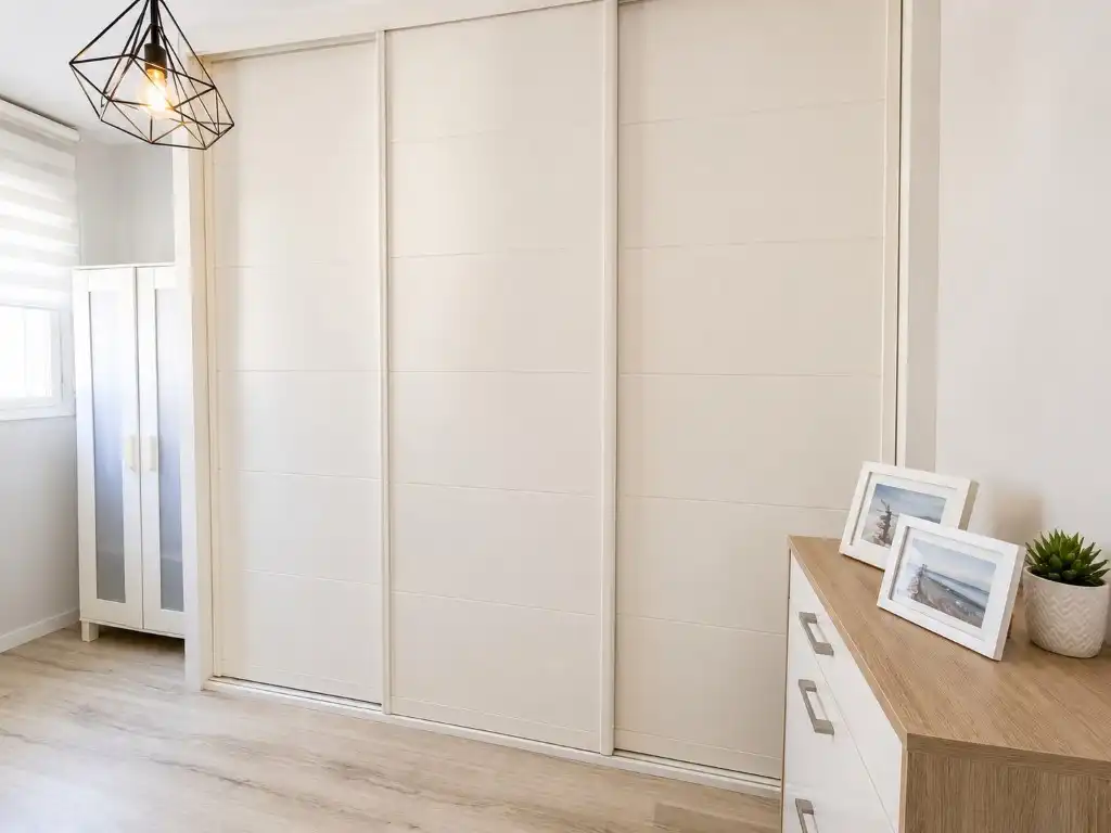 Bedroom of Flat for sale in Córdoba  with Air Conditioner, Terrace and Swimming Pool