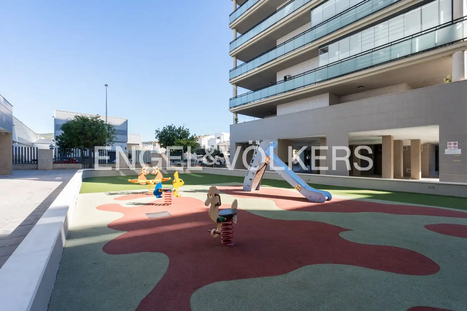 Terrasse von Wohnung zur Miete in Sagunto / Sagunt mit Klimaanlage, Heizung und Privatgarten