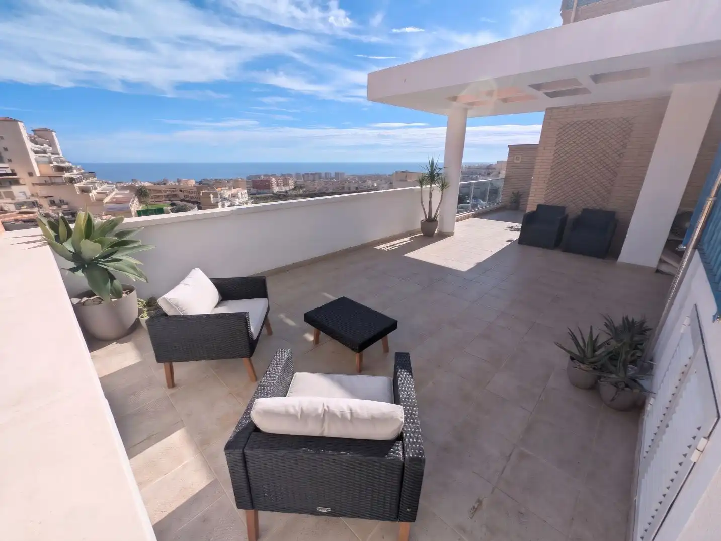 Terrassa de Àtic en venda en Roquetas de Mar amb Aire condicionat, Terrassa i Piscina