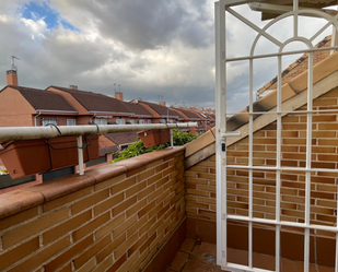 Balcony of Single-family semi-detached for sale in Parla  with Air Conditioner, Heating and Private garden