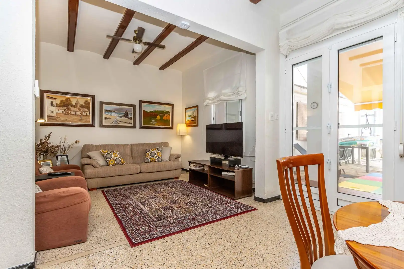 Sala d'estar de Casa o xalet en venda en Castellar del Vallès amb Aire condicionat, Calefacció i Jardí privat