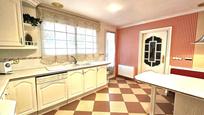 Kitchen of House or chalet for sale in La Pobla de Vallbona  with Air Conditioner, Terrace and Balcony