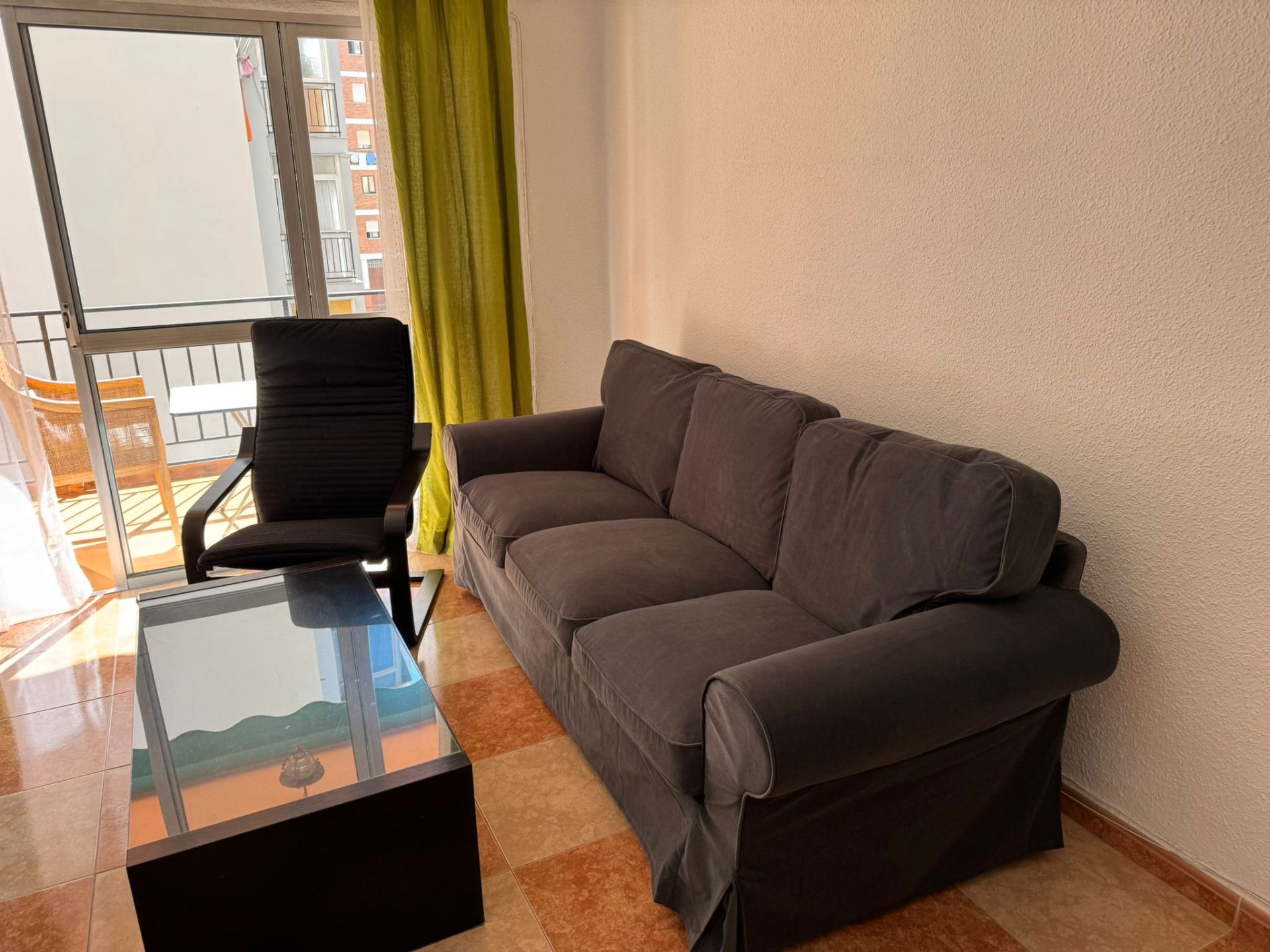 Sala d'estar de Pis de lloguer en Málaga Capital amb Terrassa, Moblat i Forn