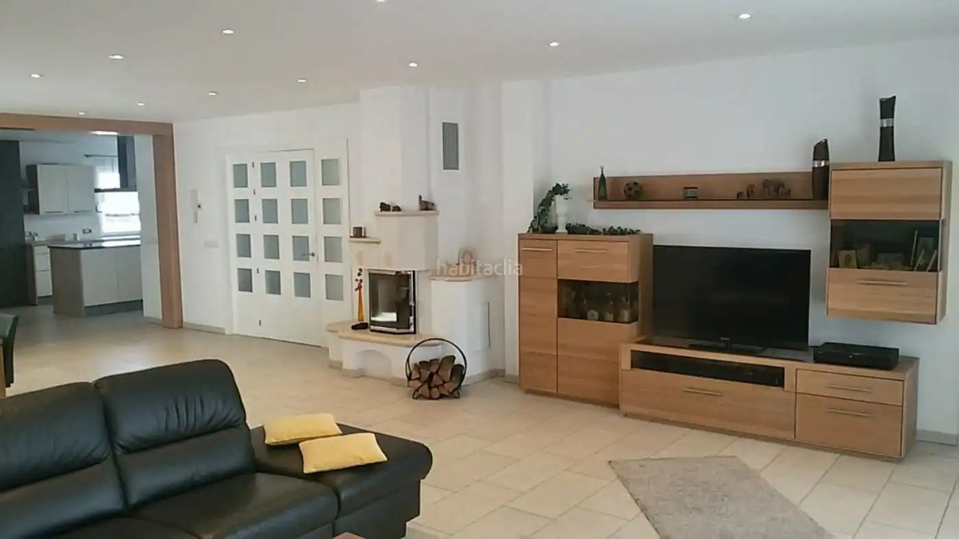 Villa con giardino in vendita a Avinguda de la República Catalana 10, imagen 17