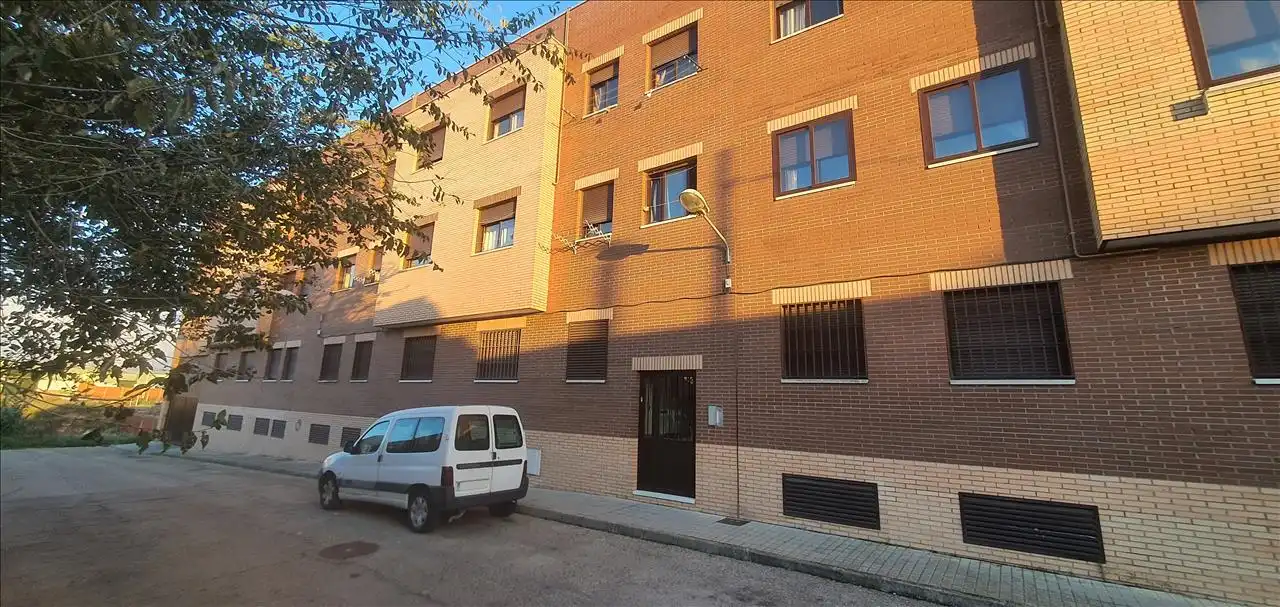Local en venda a MAYOR DEL VILLAR, Centro de Especialidades