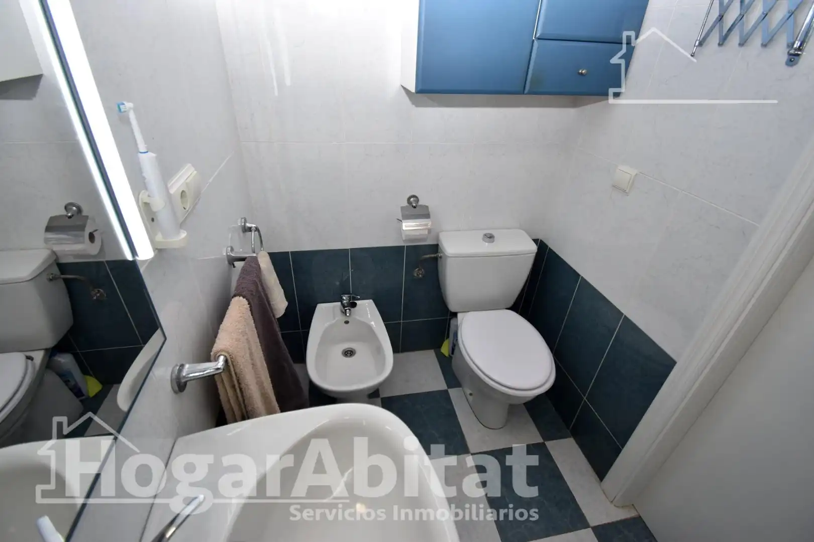 Baño de Apartamento en venta en Oropesa del Mar / Orpesa con Aire acondicionado, Calefacción y Jardín privado