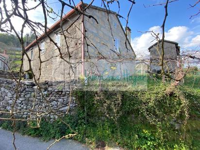 Casa o xalet en venda en Campo Lameiro amb Calefacció i Jardí privat