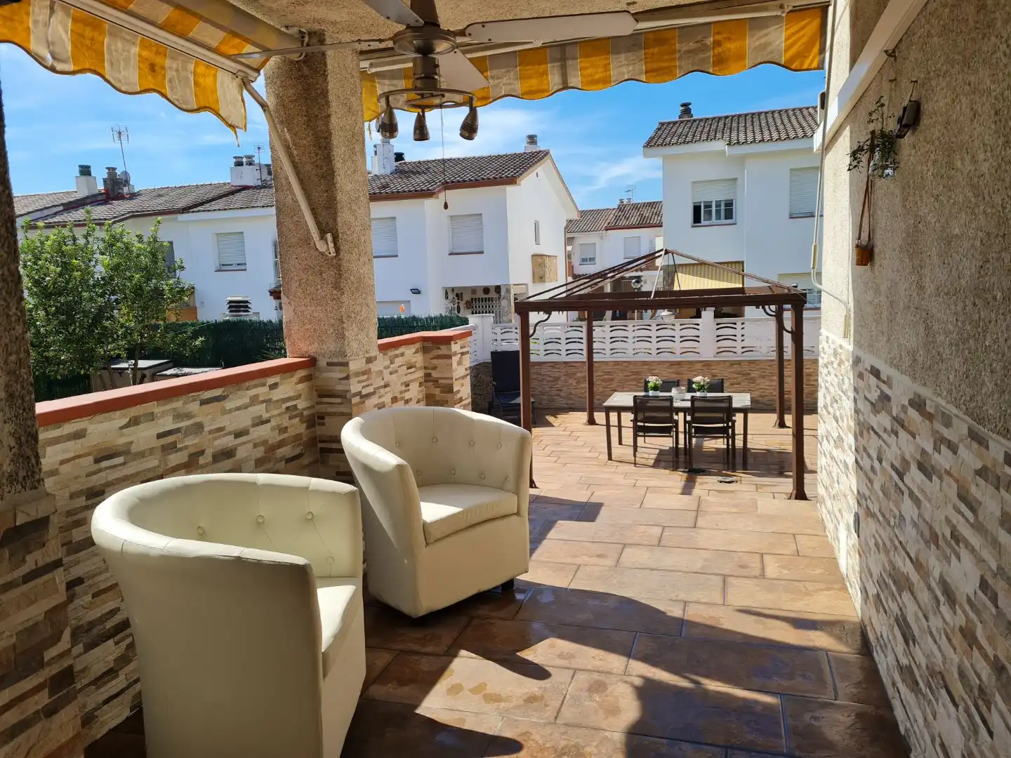 Terraced house with garden for sale in Ave Gerona 48, imagen 13