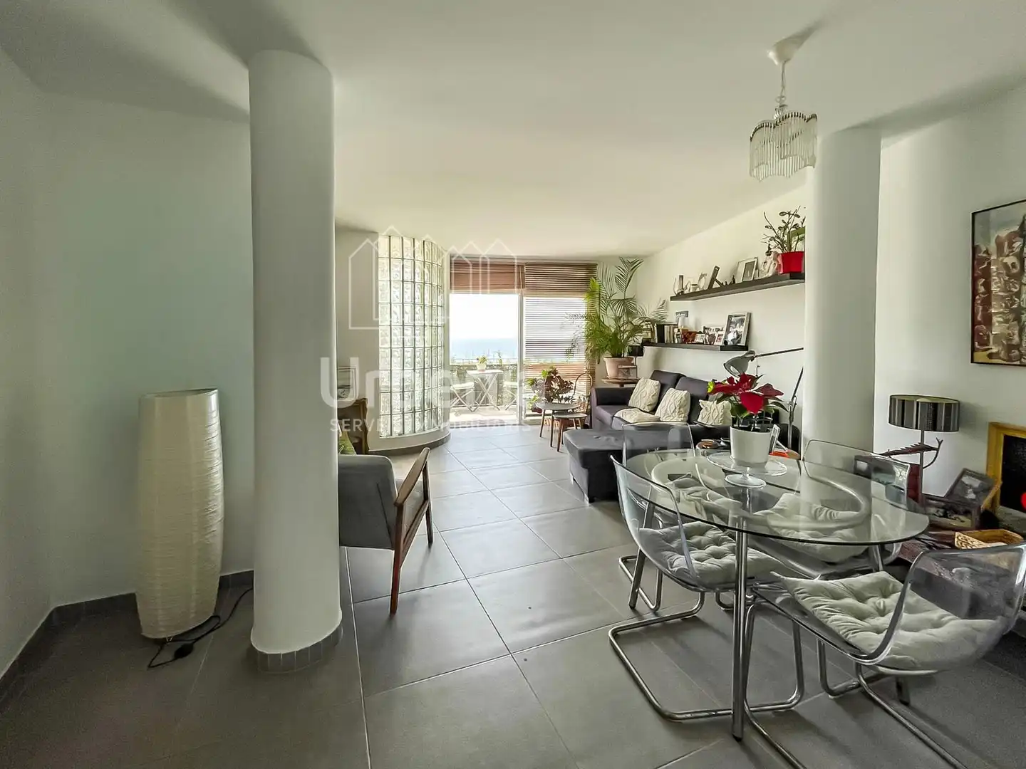 Sala de estar de Piso en venta en Sant Andreu de Llavaneres con Aire acondicionado, Calefacción y Jardín privado