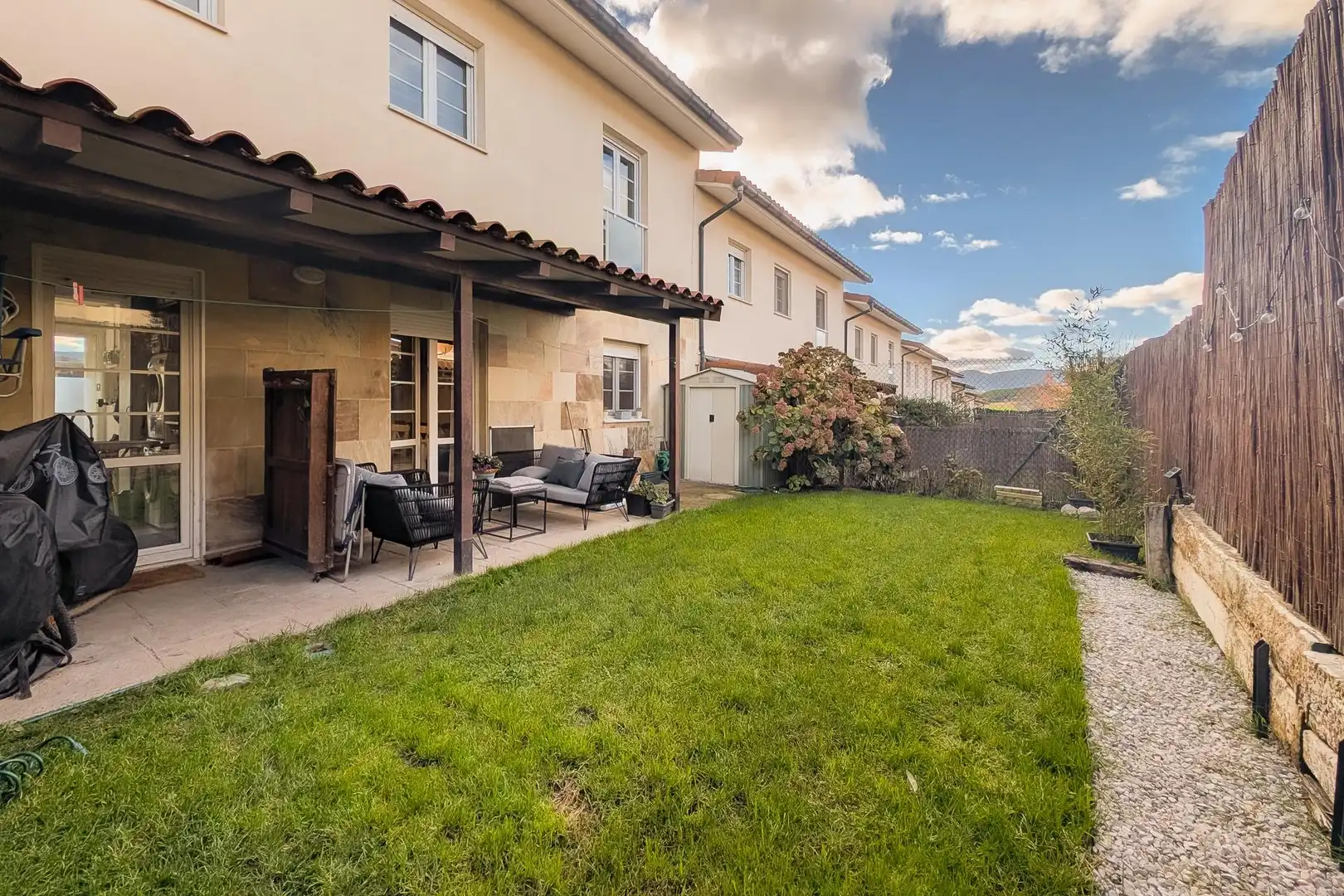 Terraza de Casa adosada en venta en Cizur con Calefacción, Jardín privado y Terraza