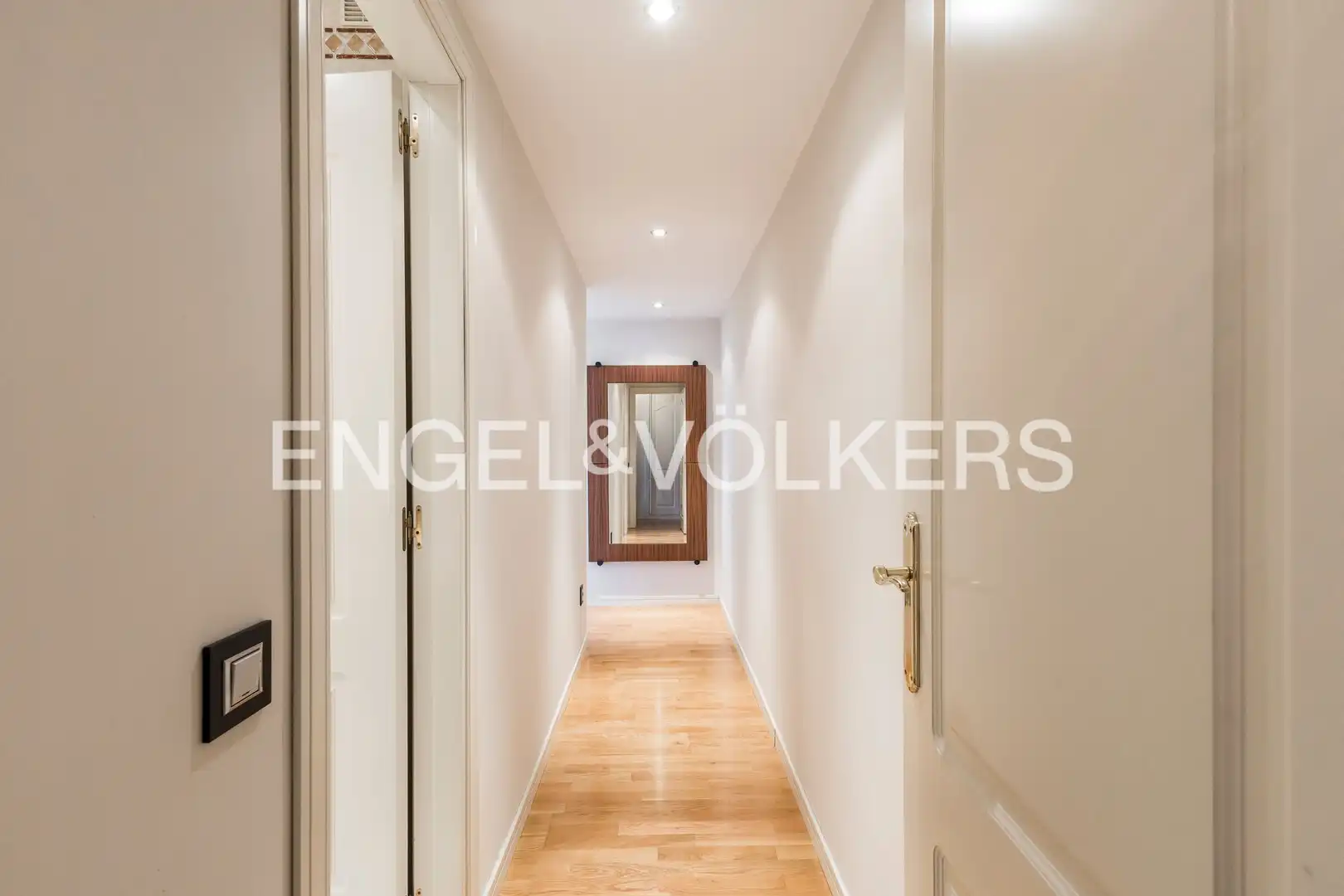 Piso en venta en Madrid con Calefacción, Parquet y Terraza