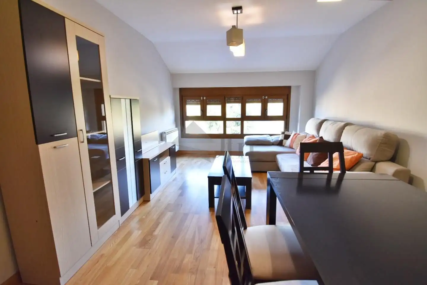Sala d'estar de Pis en venda en Olmedo amb Traster i Moblat
