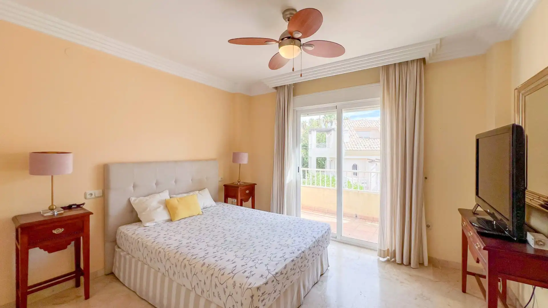 Maison mitoyenne avec piscine à vendre à Las Chapas - El Rosario, imagen 5