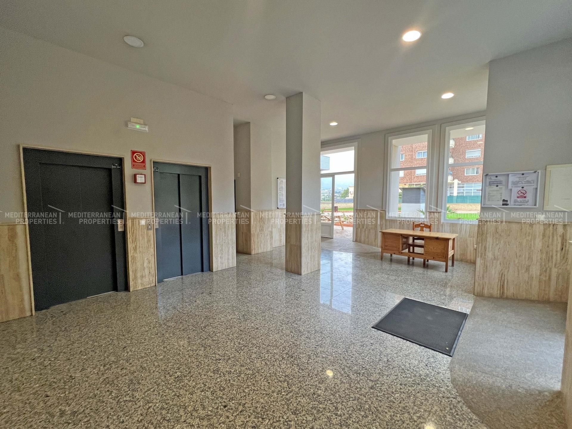 Apartment for sale in Benidorm  with Air Conditioner, Private garden and Terrace