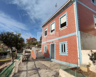 Exterior view of House or chalet for sale in Moaña  with Heating, Private garden and Storage room