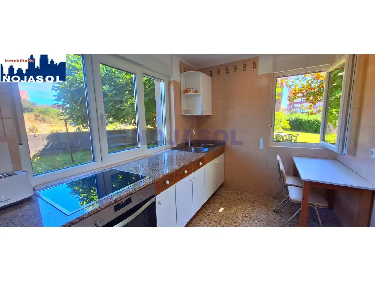 Cocina de Casa o chalet de alquiler en Noja con Calefacción, Jardín privado y Amueblado