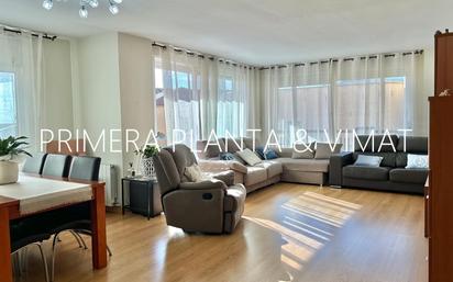 Living room of Flat for sale in Mataró  with Terrace and Balcony