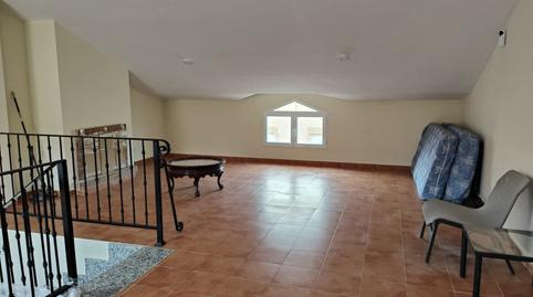 Foto 2 de Casa adosada en venda a Corral de Almaguer, Toledo