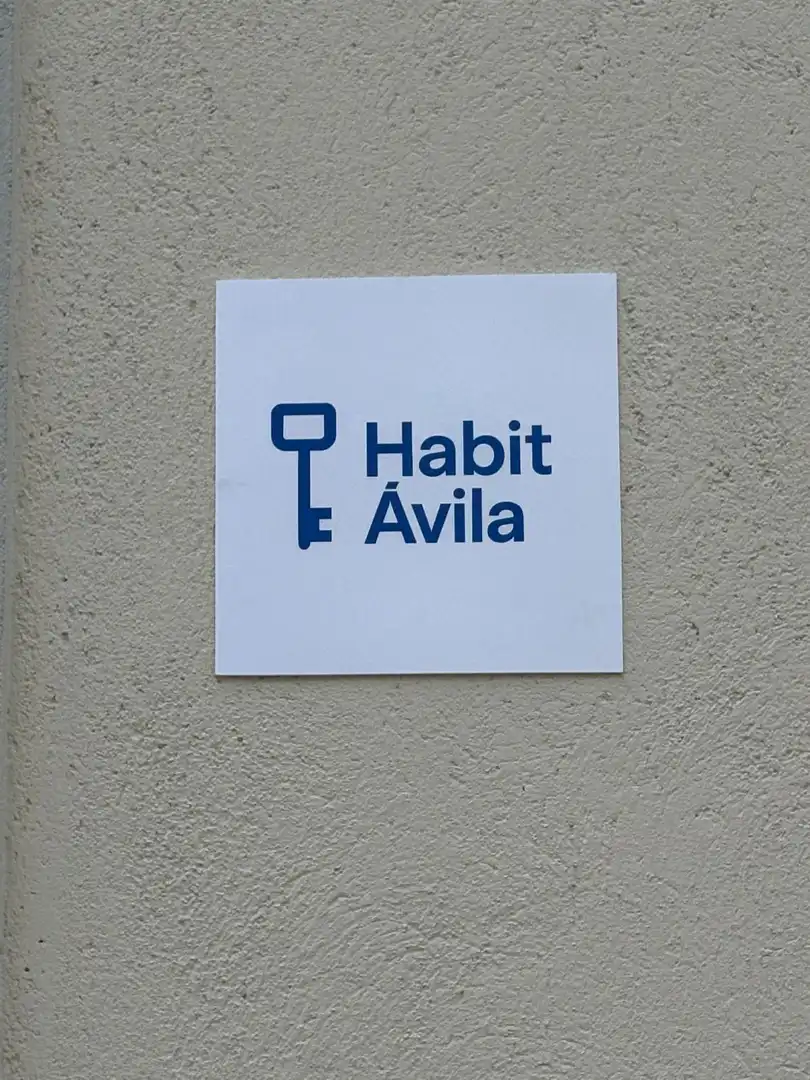 Vista exterior de Edificio en venta en Ávila
