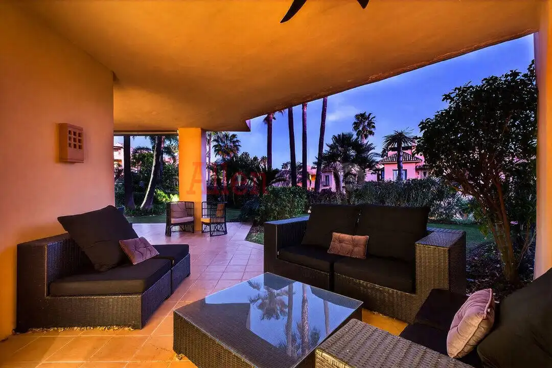 Flat with terrace for sale in Milla de Oro, imagen 11