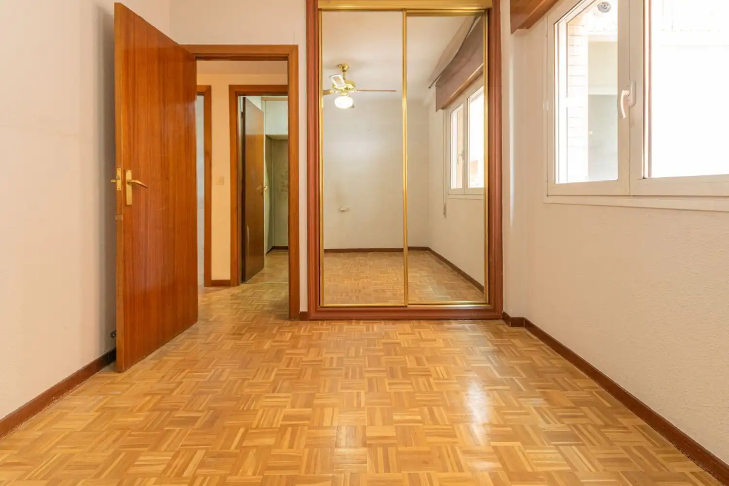 Habitación de Piso en venta en Madrid con Aire acondicionado y Calefacción